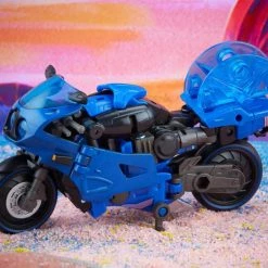 Maybang's Collectibles Hasbro Transformers Generations Legacy Deluxe Arcee Action Figure 11 Maybang's Collectibles Hasbro Transformers Generations Legacy Deluxe Arcee Action Figure