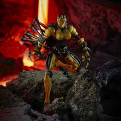 Maybang's Collectibles Hasbro Transformers War For Cybertron Kingdom Deluxe Blackarachnia