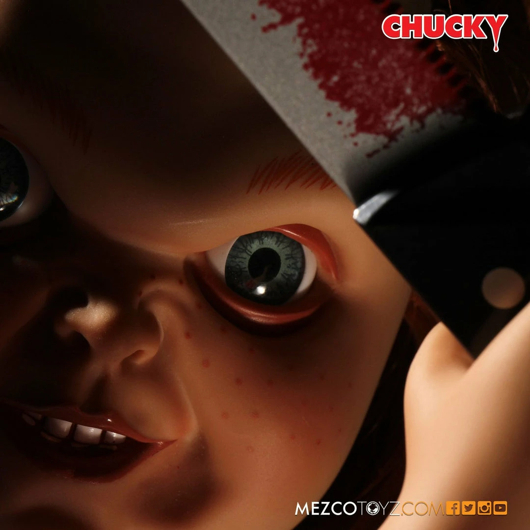 Maybang's Collectibles Mezco Toyz Child's Play 15 Sneering Chucky Talking Doll 4 Maybang's Collectibles Mezco Toyz Child's Play 15 Sneering Chucky Talking Doll