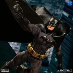 Vendor-unknown Mezco Toyz One:12 Collective DC Comics Batman: Sovereign Knight 1/12 Scale Action Figure