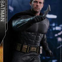 Vendor-unknown Hot Toys DC Comics Justice League Batman (Deluxe) 1/6 Scale 12" Figure 26 Vendor-unknown Hot Toys DC Comics Justice League Batman (Deluxe) 1/6 Scale 12