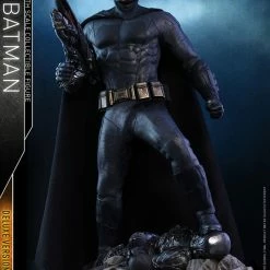 Vendor-unknown Hot Toys DC Comics Justice League Batman (Deluxe) 1/6 Scale 12" Figure
