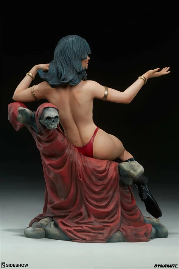 Vendor-unknown Sideshow Dynamite Entertainment Vampirella Collectibles Vampirella Statue Sideshow Collectibles 7 Vendor-unknown Sideshow Dynamite Entertainment Vampirella Collectibles Vampirella Statue Sideshow Collectibles