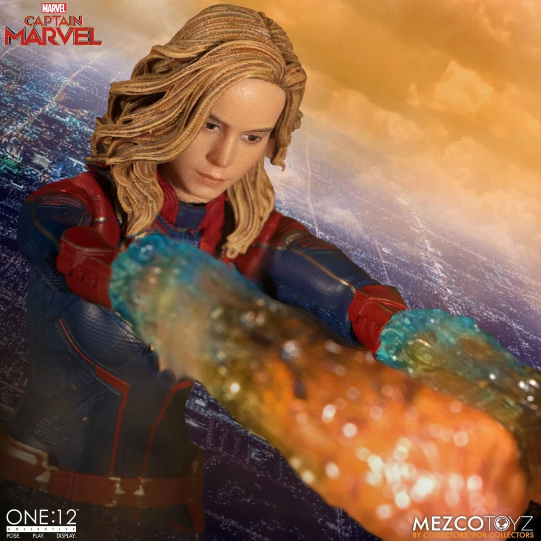 Maybang's Collectibles Mezco Toyz One:12 Collective Marvel Comics Captain Marvel 1/12 Scale Action Figure 7 Maybang's Collectibles Mezco Toyz One:12 Collective Marvel Comics Captain Marvel 1/12 Scale Action Figure