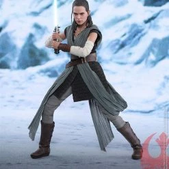 Vendor-unknown Hot Toys Star Wars Episode VIII The Last Jedi Rey (Jedi Training) 1/6 Scale Figure