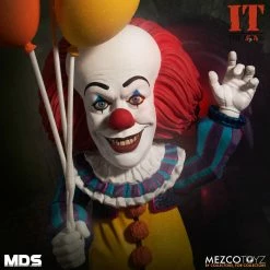 Maybang's Collectibles Mezco Toyz Designer Series Deluxe IT (1990): Pennywise Action Figure