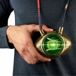 Maybang's Collectibles Hasbro Marvel Legends Doctor Strange Eye Of Agamotto Movie Prop Replica