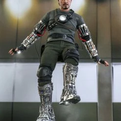 Maybang's Collectibles Hot Toys Marvel Comics Iron Man Tony Stark (Mech Test Deluxe Version) 1/6 Scale Collectible Figure