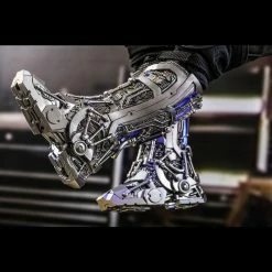 Maybang's Collectibles Hot Toys Marvel Comics Iron Man Tony Stark (Mech Test Deluxe Version) 1/6 Scale Collectible Figure