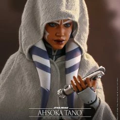 Maybang's Collectibles Hot Toys Star Wars The Clone Wars Ahsoka Tano 1/6 Scale Collectible Figure 34 Maybang's Collectibles Hot Toys Star Wars The Clone Wars Ahsoka Tano 1/6 Scale Collectible Figure