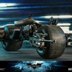 Vendor-unknown Hot Toys DC Comics Batman The Dark Knight Rises Bat-Pod 1/6 Scale Collectible Figure Vehicle 20 Vendor-unknown Hot Toys DC Comics Batman The Dark Knight Rises Bat-Pod 1/6 Scale Collectible Figure Vehicle