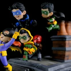 Maybang's Collectibles Qmx DC Comics Q-Master Batman Family Knight Out Diorama Quantum Mechanix (QMx)