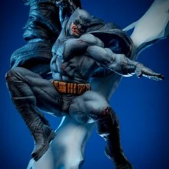 Maybang's Collectibles Sideshow DC Comics Batman: The Dark Knight Returns Premium Format Figure Statue Sideshow Collectibles