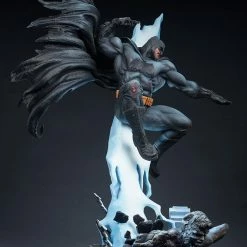 Maybang's Collectibles Sideshow DC Comics Batman: The Dark Knight Returns Premium Format Figure Statue Sideshow Collectibles