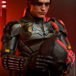 Maybang's Collectibles Hot Toys DC Comics The Batman: Batman 1/6 Scale 12" Collectible Figure 19 Maybang's Collectibles Hot Toys DC Comics The Batman: Batman 1/6 Scale 12
