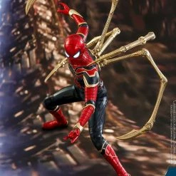 Vendor-unknown Hot Toys Marvel Avengers Infinity War Spider-Man Iron Spider Suit 1/6 Scale 12" Action Figure