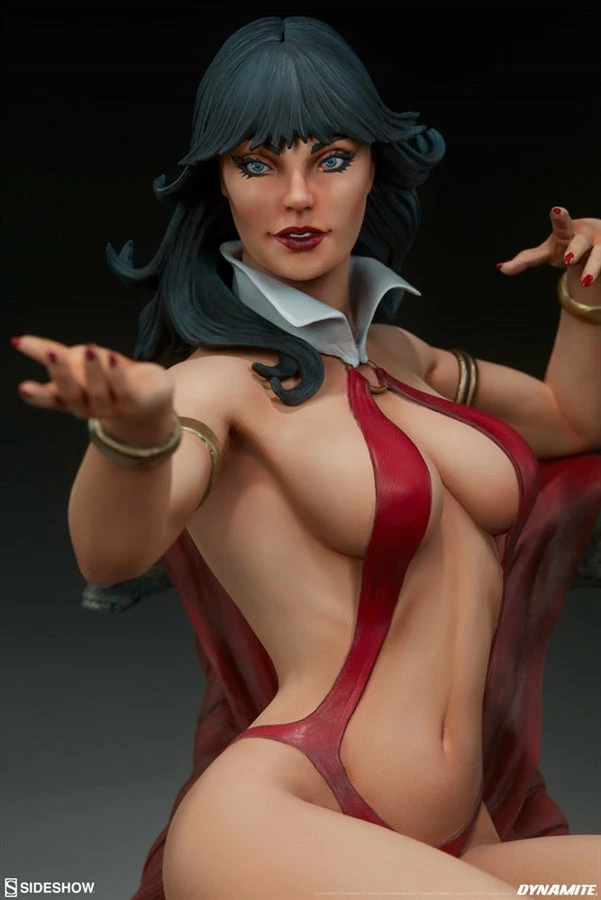 Vendor-unknown Sideshow Dynamite Entertainment Vampirella Collectibles Vampirella Statue Sideshow Collectibles 8 Vendor-unknown Sideshow Dynamite Entertainment Vampirella Collectibles Vampirella Statue Sideshow Collectibles