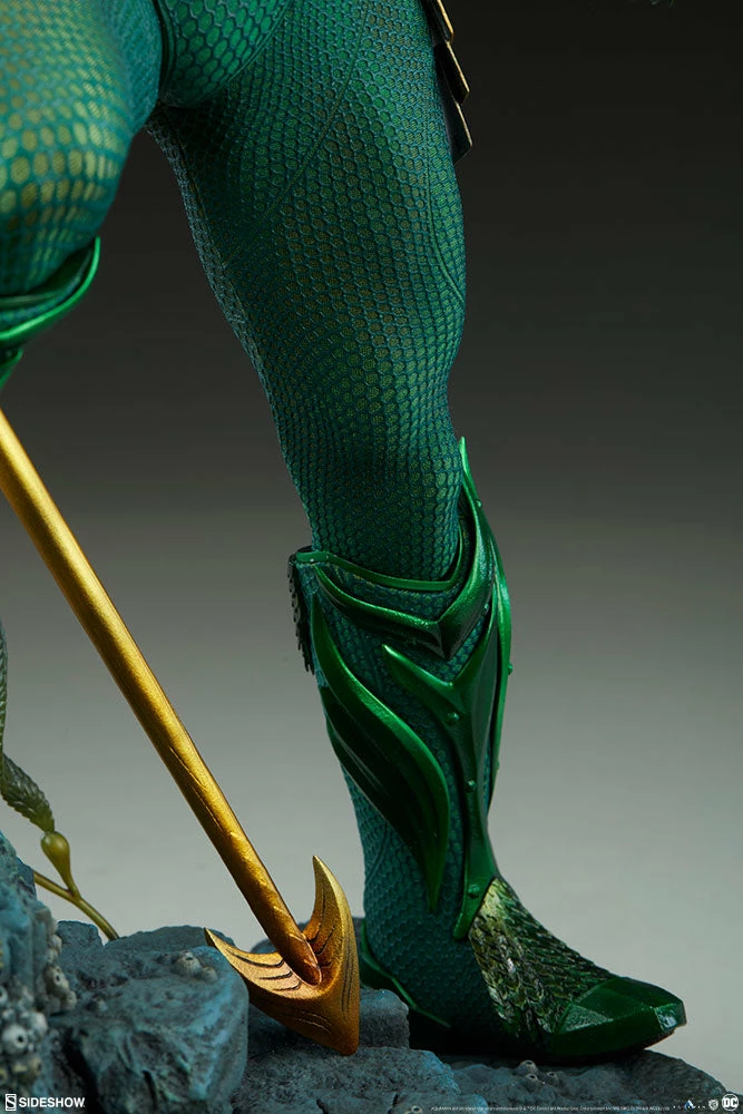 Maybang's Collectibles Sideshow DC Comics Aquaman Premium Format Figure Statue 32 Maybang's Collectibles Sideshow DC Comics Aquaman Premium Format Figure Statue