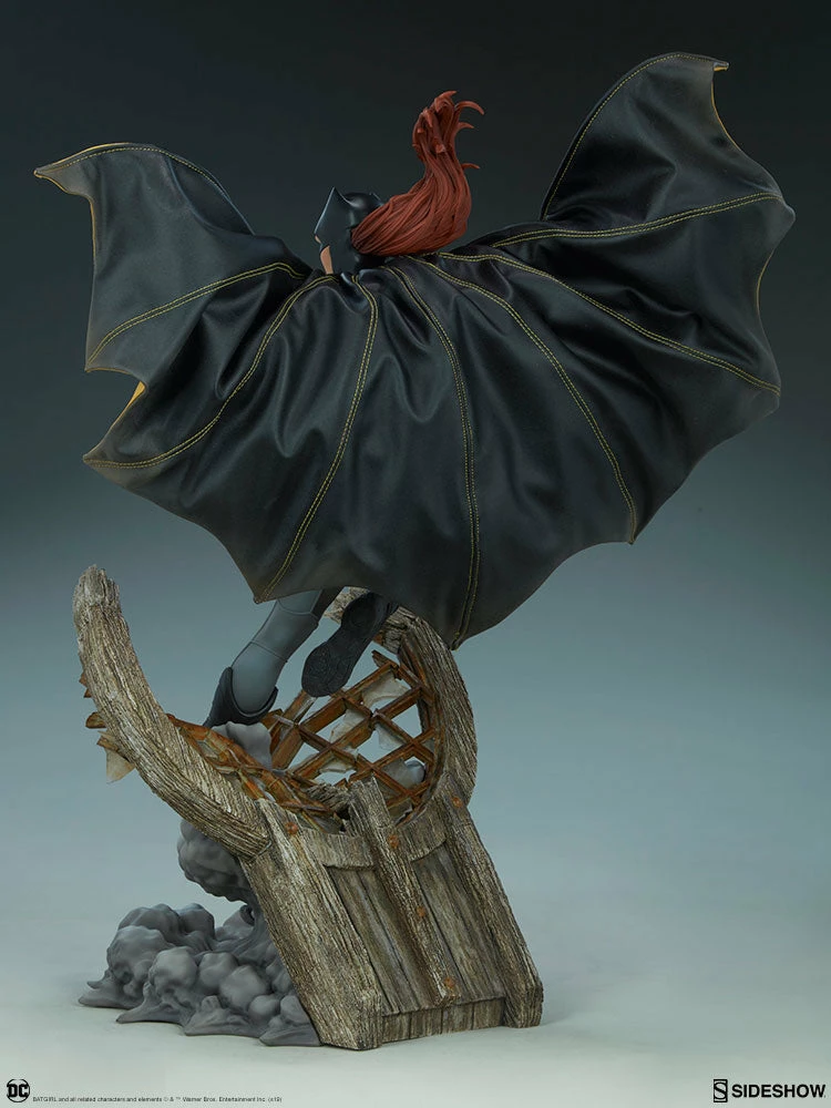 Maybang's Collectibles Sideshow DC Comics Batgirl Premium Format Figure Statue 8 Maybang's Collectibles Sideshow DC Comics Batgirl Premium Format Figure Statue
