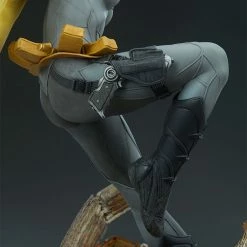 Maybang's Collectibles Sideshow DC Comics Batgirl Premium Format Figure Statue 57 Maybang's Collectibles Sideshow DC Comics Batgirl Premium Format Figure Statue