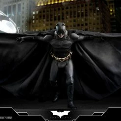 Vendor-unknown Hot Toys DC Comics Batman Begins The Batman 1/4 Quarter Scale Figure 35 Vendor-unknown Hot Toys DC Comics Batman Begins The Batman 1/4 Quarter Scale Figure