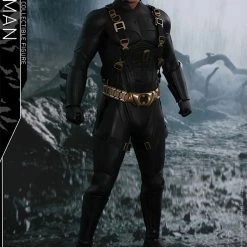 Vendor-unknown Hot Toys DC Comics Batman Begins The Batman 1/4 Quarter Scale Figure 48 Vendor-unknown Hot Toys DC Comics Batman Begins The Batman 1/4 Quarter Scale Figure