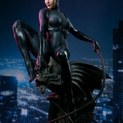 Maybang's Collectibles Sideshow DC Comics Catwoman Premium Format Figure Statue Sideshow Collectibles