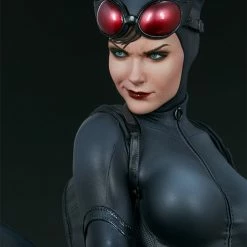 Maybang's Collectibles Sideshow DC Comics Catwoman Premium Format Figure Statue Sideshow Collectibles