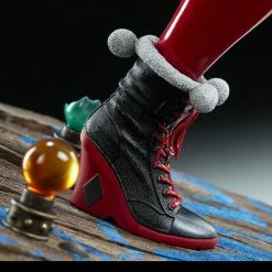 Vendor-unknown Sideshow DC Comics Harley Quinn Premium Format Figure Statue 52 Vendor-unknown Sideshow DC Comics Harley Quinn Premium Format Figure Statue