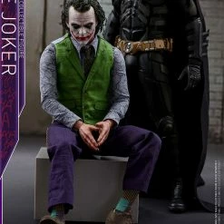 Vendor-unknown Hot Toys DC Comics The Dark Knight The Joker 1/4 Quarter Scale Figure