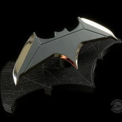 Vendor-unknown QMx DC Comics Batman V Superman Dawn Of Justice Batman Batarang 1:1 Scale Prop Replica Quantum Mechanix (QMx)