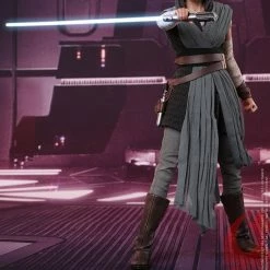 Vendor-unknown Hot Toys Star Wars Episode VIII The Last Jedi Rey (Jedi Training) 1/6 Scale Figure 28 Vendor-unknown Hot Toys Star Wars Episode VIII The Last Jedi Rey (Jedi Training) 1/6 Scale Figure