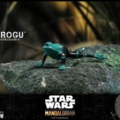 Maybang's Collectibles Hot Toys Star Wars The Mandalorian - Television Masterpiece Series The Child (Grogu) 1/6 Scale Collectible Figure Set