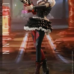 Maybang's Collectibles Hot Toys DC Comics Batman Arkham Knight Harley Quinn 1/6 Scale Collectible Figure 32 Maybang's Collectibles Hot Toys DC Comics Batman Arkham Knight Harley Quinn 1/6 Scale Collectible Figure