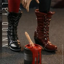 Maybang's Collectibles Hot Toys DC Comics Batman Arkham Knight Harley Quinn 1/6 Scale Collectible Figure 34 Maybang's Collectibles Hot Toys DC Comics Batman Arkham Knight Harley Quinn 1/6 Scale Collectible Figure
