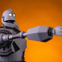Maybang's Collectibles Mondo Mecha Collection The Iron Giant Action Figure