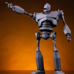 Maybang's Collectibles Mondo Mecha Collection The Iron Giant Action Figure