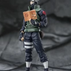 Maybang's Collectibles Bandai S.H.Figuarts Naruto Shippuden Kakashi Hatake (Famed Sharingan Hero) Action Figure