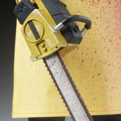 Maybang's Collectibles Sideshow The Texas Chainsaw Massacre 1974 Leatherface (Killing Mask) 1/6 Scale 12" Collectible Figure 43 Maybang's Collectibles Sideshow The Texas Chainsaw Massacre 1974 Leatherface (Killing Mask) 1/6 Scale 12