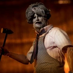 Maybang's Collectibles Sideshow The Texas Chain Saw Massacre (1974) Leatherface Deluxe 1/6 Scale 12