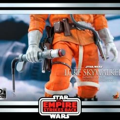 Maybang's Collectibles Hot Toys Star Wars The Empire Strikes Back 40th Anniversary Luke Skywalker 1/6 Scale Collectible Figure