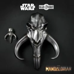 Maybang's Collectibles Disney Regal Robot Star Wars The Mandalorian Mythosaur Skull 17.5″ Wall Décor