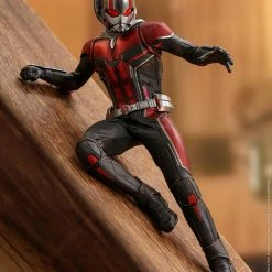 Maybang's Collectibles Hot Toys Marvel Ant-Man And The Wasp Ant-Man 1/6 Scale Figure