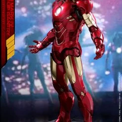 Vendor-unknown Hot Toys Marvel Iron Man 2 Iron Man Mark IV Diecast Figure With Suit-up Gantry 1/6 Scale Figure Set