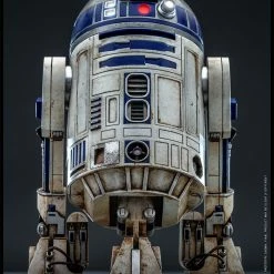 Maybang's Collectibles Hot Toys Star Wars Episode II Attack Of The Clones R2-D2 1/6 Scale Collectible Figure