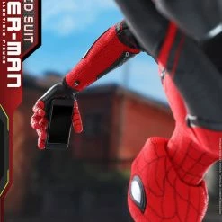 Maybang's Collectibles Hot Toys Marvel Comics Spider-Man: Far From Home Spider-Man (Upgraded Suit) 1/6 Scale Figure