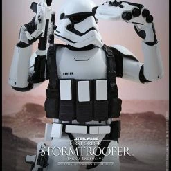 Vendor-unknown Hot Toys Star Wars Episode VII The Force Awakens First Order Stormtrooper (Jakku Exclusive) 1/6 Scale 12