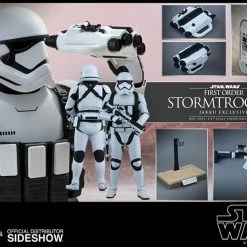 Vendor-unknown Hot Toys Star Wars Episode VII The Force Awakens First Order Stormtrooper (Jakku Exclusive) 1/6 Scale 12