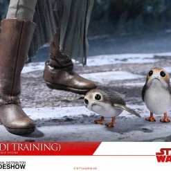 Vendor-unknown Hot Toys Star Wars Episode VIII The Last Jedi Rey (Jedi Training) 1/6 Scale Figure 40 Vendor-unknown Hot Toys Star Wars Episode VIII The Last Jedi Rey (Jedi Training) 1/6 Scale Figure