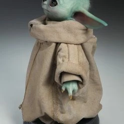 Maybang's Collectibles Sideshow Collectibles Sideshow Star Wars The Mandalorian The Child Life-Size Figure 29 Maybang's Collectibles Sideshow Collectibles Sideshow Star Wars The Mandalorian The Child Life-Size Figure